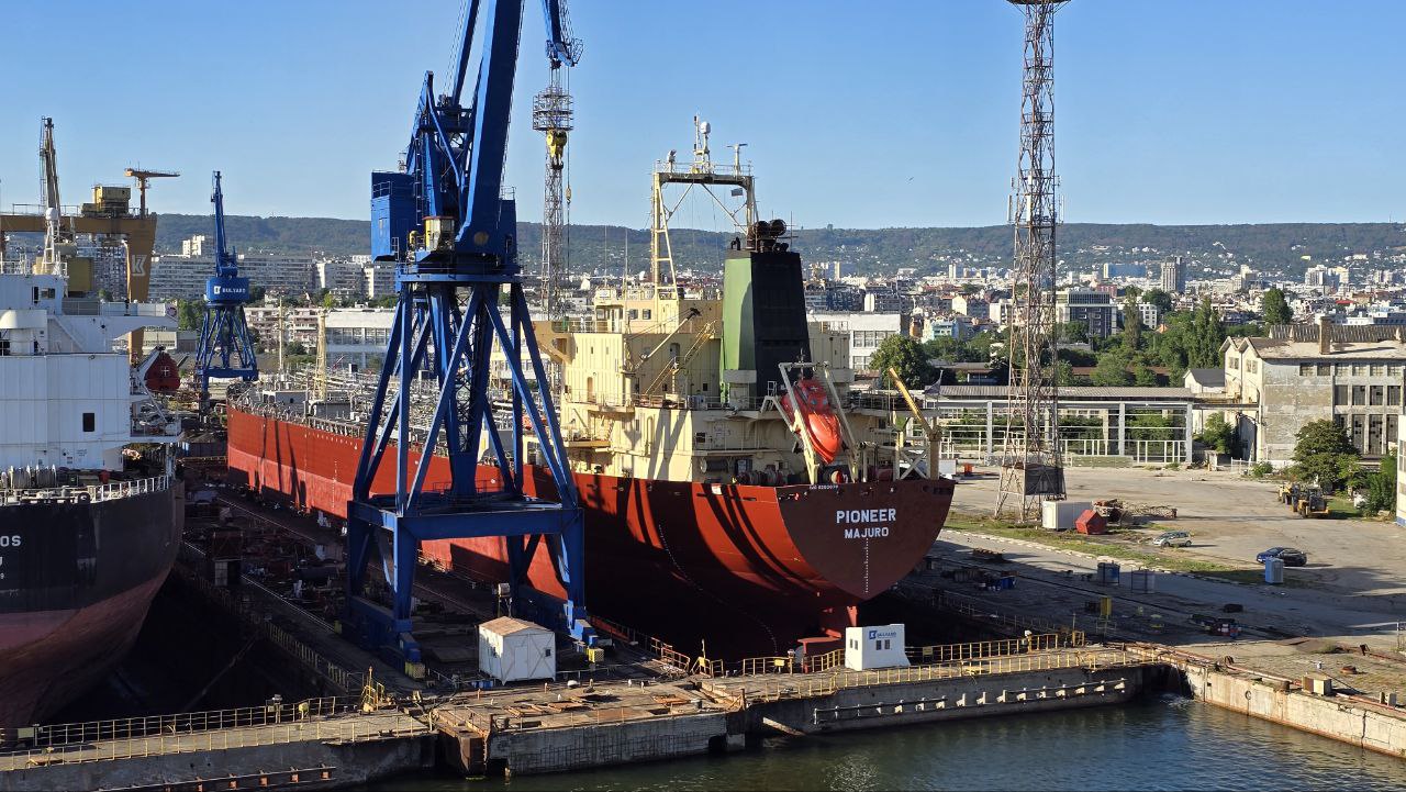DRY DOCKING DRY DOCKING